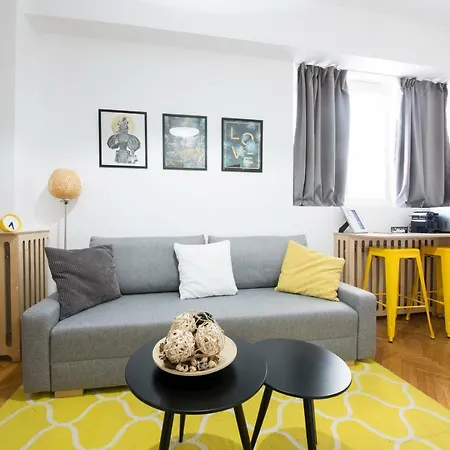 Unirii Center By Olala Homes Apartment